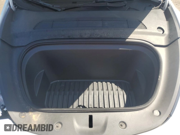 2022 Tesla Model Y Performance with VIN 7SAYGDEF9NF372337, listed as a Copart auction lot 55889345 with 51,099 mi miles and Salvage title. Bid and sale history available at DreamBid. Image 11.
