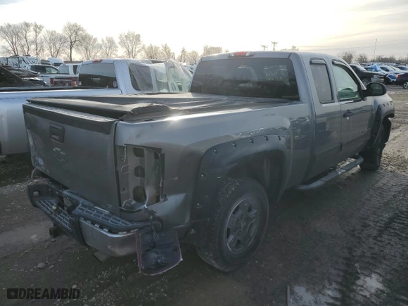2008 Chevrolet Silverado 1500 LT w/2LT with VIN 2GCEC190681255192, listed as a Copart auction lot 88859865 with 210,023 mi miles and Salvage Title. Bid and sale history available at carsss.com. Image 3.