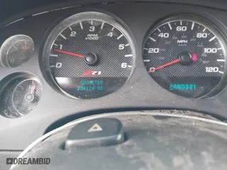 2007 Chevrolet Suburban LTZ with VIN 3GNFC16067G211277, listed as a IAAI auction lot 41862926 with 234,124 mi miles. Bid and sale history available at carsss.com. Image 7.