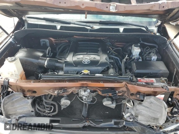 2017 Toyota Tundra SR5 z VIN 5TFRW5F11HX217532, wystawiony jako Copart lot #46910165 z przebiegiem 95 097 mil mil oraz Szkoda całkowita • Salvage title. Historia ofert i sprzedaży dostępna na DreamBid. Obrazek 11.