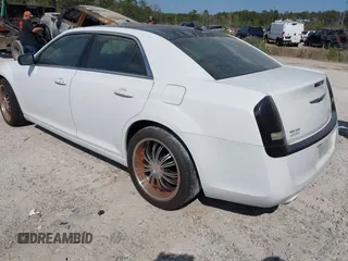 2013 Chrysler 300 with VIN 2C3CCABG8DH515452, listed as a IAAI auction lot 41901436 with 84,341 mi miles. Bid and sale history available at carsss.com. Image 3.
