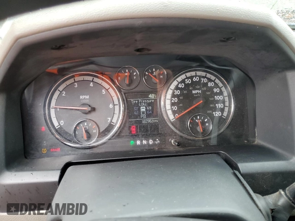 2012 Ram 2500 ST z VIN 3C6TD5CT5CG113261, wystawiony jako Copart lot #50102415 z przebiegiem 182 953 mil mil oraz Czysty tytuł • Clean title. Historia ofert i sprzedaży dostępna na DreamBid. Obrazek 9.
