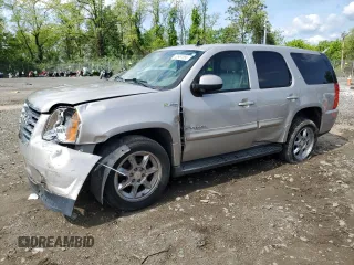 2009 GMC Yukon z VIN 1GKFK13559R182275, wystawiony jako Copart lot #53961555 z przebiegiem 203 602 mil mil oraz Szkoda całkowita • Salvage title. Historia ofert i sprzedaży dostępna na DreamBid. Obrazek 1.