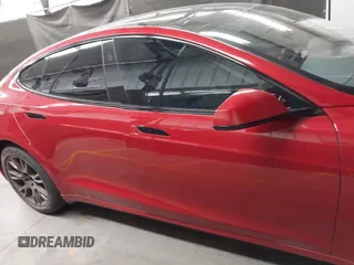 2022 Tesla Model S Plaid z VIN 5YJSA1E61NF471785, wystawiony jako IAAI lot #42208101 z przebiegiem Nie podano mil oraz . Historia ofert i sprzedaży dostępna na DreamBid. Obrazek 13.
