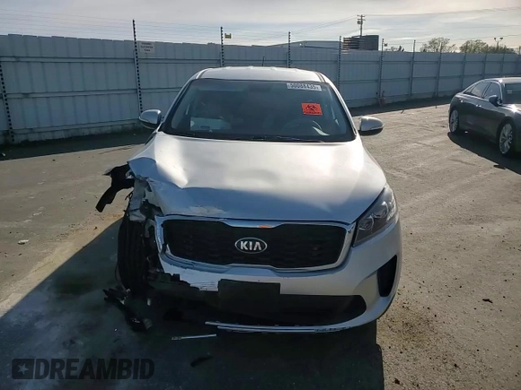 2019 Kia Sorento LX z VIN 5XYPG4A50KG463698, wystawiony jako Copart lot #50088435 z przebiegiem 68 787 mil mil oraz Szkoda całkowita • Salvage title. Historia ofert i sprzedaży dostępna na DreamBid. Obrazek 11.