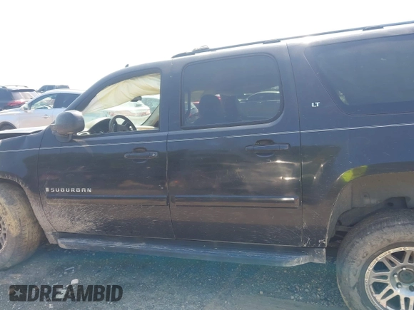 2007 Chevrolet Suburban LTZ with VIN 1GNFK16307J125636, listed as a IAAI auction lot 42622246 with Not provided miles and . Bid and sale history available at DreamBid. Image 15.