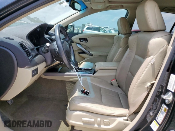 2015 Acura RDX Technology z VIN 5J8TB3H59FL008180, wystawiony jako Copart lot #58163485 z przebiegiem 147 852 mil mil oraz Szkoda całkowita • Salvage title. Historia ofert i sprzedaży dostępna na DreamBid. Obrazek 7.