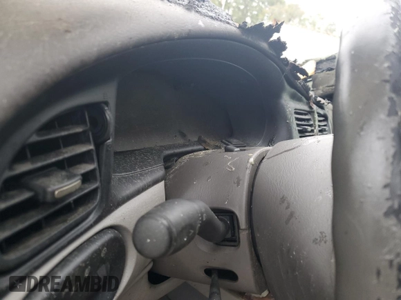 2002 Mercury Sable LS Premium with VIN 1MEHM55S82A633677, listed as a Copart auction lot 51006295 with Not provided miles and Non repairable. Bid and sale history available at DreamBid. Image 9.