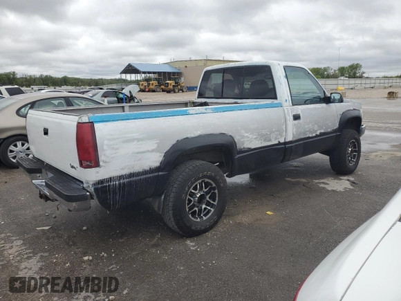 1989 GMC Sierra 2500 z VIN 1GTGK24K8KE532683, wystawiony jako Copart lot #51434114 z przebiegiem 79 134 mil mil oraz Szkody całkowita. Historia ofert i sprzedaży dostępna na DreamBid. Obrazek 3.