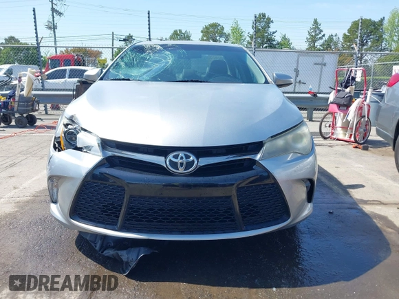 2015 Toyota Camry XLE with VIN 4T1BF1FK1FU100580, listed as a IAAI auction lot 42002060 with 111,739 mi miles. Bid and sale history available at carsss.com. Image 12.