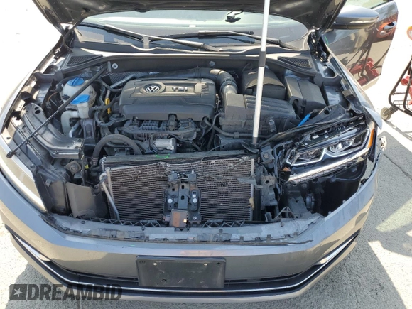 2017 Volkswagen Passat SE z VIN 1VWGT7A39HC003302, wystawiony jako Copart lot #59680985 z przebiegiem 68 919 mil mil oraz Szkoda całkowita • Salvage title. Historia ofert i sprzedaży dostępna na DreamBid. Obrazek 11.