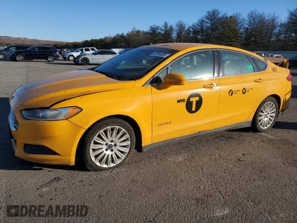 2015 Ford Fusion S Hybrid with VIN 3FA6P0UUXFR140915, listed as a Copart auction lot 45393535 with 258,208 mi miles and Clean Title. Bid and sale history available at carsss.com. Image 1.