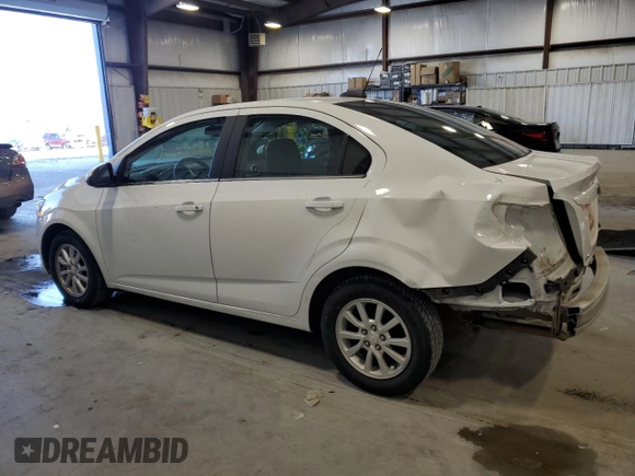 2018 Chevrolet Sonic LT z VIN 1G1JD5SH3J4107121, wystawiony jako Copart lot #46814415 z przebiegiem 96 136 mil mil oraz Szkoda całkowita • Salvage title. Historia ofert i sprzedaży dostępna na DreamBid. Obrazek 2.