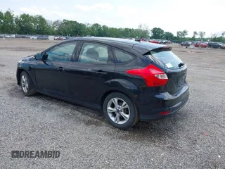 2014 Ford Focus SE с VIN 1FADP3K25EL421334, выставлен на аукционе IAAI как лот 42423083 с пробегом 108 687 миль миль и . История ставок и продаж доступна на DreamBid. Изображение 3.