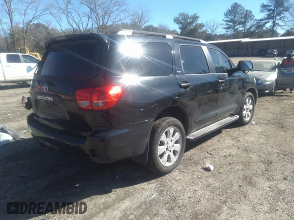 2010 Toyota Sequoia SR5 with VIN 5TDZM5G15AS001408, listed as a IAAI auction lot 41351847 with 268,240 mi miles. Bid and sale history available at carsss.com. Image 4.