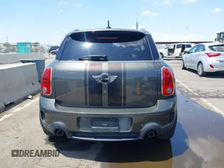 2014 MINI Countryman S with VIN WMWZC3C59EWP29137, listed as a IAAI auction lot 42661922 with 128,064 mi miles and . Bid and sale history available at DreamBid. Image 16.