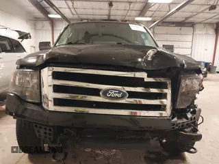 2013 Ford Expedition Max Limited z VIN 1FMJK2A54DEF56319, wystawiony jako IAAI lot #41202424 z przebiegiem 200 200 mil mil oraz . Historia ofert i sprzedaży dostępna na DreamBid. Obrazek 6.
