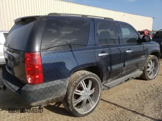 2007 GMC Yukon SLE with VIN 1GKFC13J77J151874, listed as a Copart auction lot 80807163 with 295,829 mi miles and Salvage Title. Bid and sale history available at carsss.com. Image 3.