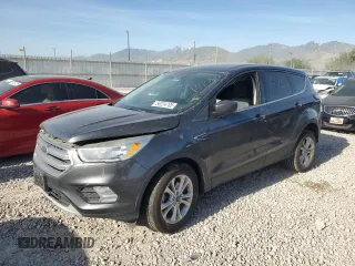 2017 Ford Escape SE z VIN 1FMCU0GD3HUF08778, wystawiony jako Copart lot #58224765 z przebiegiem 67 211 mil mil oraz Szkoda całkowita • Salvage title. Historia ofert i sprzedaży dostępna na DreamBid. Obrazek 1.