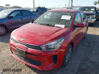2020 Kia Rio LX with VIN 3KPA24AD2LE327986, listed as a IAAI auction lot 41978584 with 31,998 mi miles. Bid and sale history available at carsss.com. Image 2.