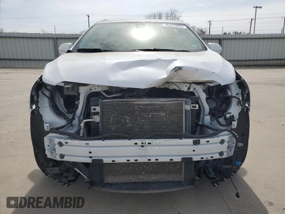 2019 Cadillac XT5 Premium Luxury FWD z VIN 1GYKNERS6KZ230100, wystawiony jako Copart lot #46347885 z przebiegiem 40 188 mil mil oraz Szkody całkowita. Historia ofert i sprzedaży dostępna na DreamBid. Obrazek 5.