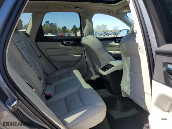 2021 Volvo XC60 Inscription with VIN YV4102DL0M1784035, listed as a Copart auction lot 48709295 with 31,255 mi miles and Salvage Title. Bid and sale history available at carsss.com. Image 11.