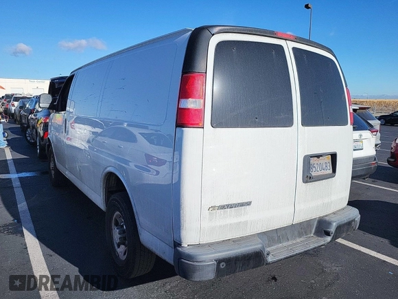 2020 Chevrolet Express Cargo z VIN 1GCWGAFG8L1252738, wystawiony jako IAAI lot #42617603 z przebiegiem 65 745 mil mil oraz . Historia ofert i sprzedaży dostępna na DreamBid. Obrazek 6.