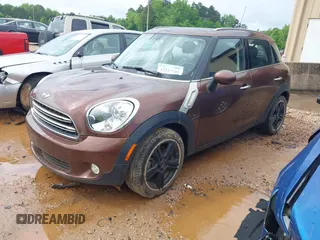 2016 MINI Countryman with VIN WMWZB3C50GWR47537, listed as a IAAI auction lot 42242795 with 46,960 mi miles and . Bid and sale history available at DreamBid. Image 18.