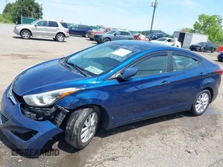2015 Hyundai Elantra SE z VIN 5NPDH4AE7FH642092, wystawiony jako IAAI lot #42146729 z przebiegiem 119 279 mil mil oraz . Historia ofert i sprzedaży dostępna na DreamBid. Obrazek 15.