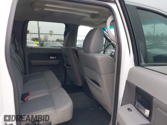 2007 Ford F-150 XLT with VIN 1FTPW14V77FA86651, listed as a IAAI auction lot 42057758 with 192,846 mi miles. Bid and sale history available at carsss.com. Image 8.