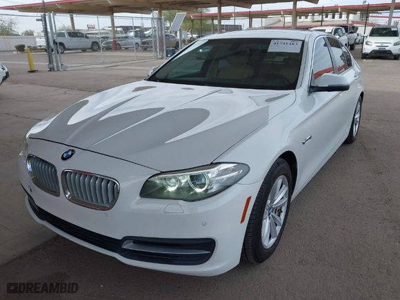 2014 BMW 5 Series 528i with VIN WBA5A5C52ED507826, listed as a IAAI auction lot 41741483 with 123,078 mi miles. Bid and sale history available at carsss.com. Image 6.