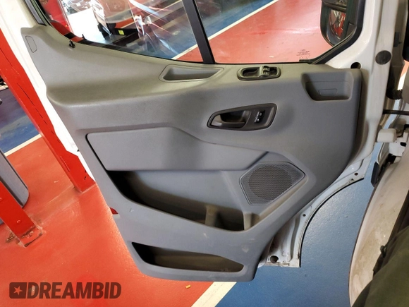 2016 Ford Transit with VIN 1FTYR2XV2GKB15476, listed as a IAAI auction lot 42360398 with 181,214 mi miles and . Bid and sale history available at DreamBid. Image 1.