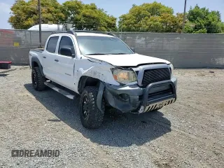 2010 Toyota Tacoma with VIN 3TMLU4EN6AM041048, listed as a Copart auction lot 61290985 with 199,384 mi miles and Salvage title. Bid and sale history available at DreamBid. Image 13.