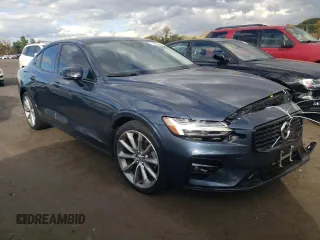 2021 Volvo S60 Momentum with VIN 7JR102TZ2MG118236, listed as a Copart auction lot 74603424 with 15,917 mi miles and Salvage title. Bid and sale history available at DreamBid. Image 4.