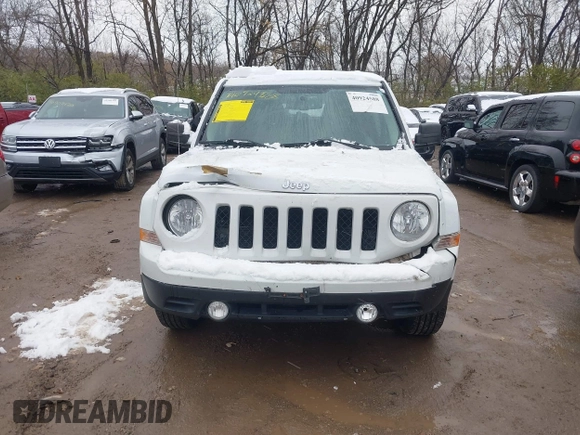 2016 Jeep Patriot High Altitude with VIN 1C4NJRFB4GD639081, listed as a IAAI auction lot 40924588 with 123,668 mi miles and . Bid and sale history available at carsss.com. Image 12.