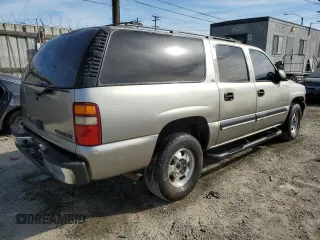 2001 Chevrolet Suburban LT with VIN 3GNEC16T71G125313, listed as a Copart auction lot 42569695 with 317,922 mi miles and Salvage Title. Bid and sale history available at carsss.com. Image 3.
