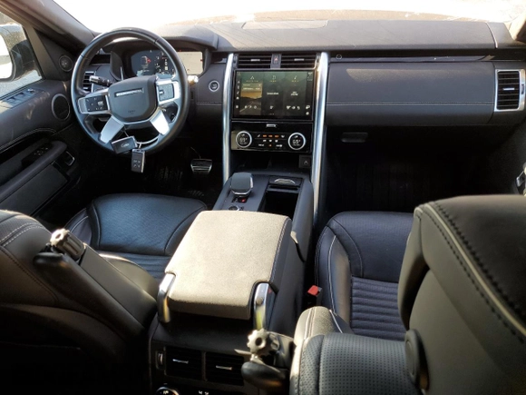 2022 Land Rover Discovery S R-Dynamic with VIN SALRT4EU1N2460970, listed as a Copart auction lot 74821334 with 38,556 mi miles and Clean Title. Bid and sale history available at DreamBid. Image 8.
