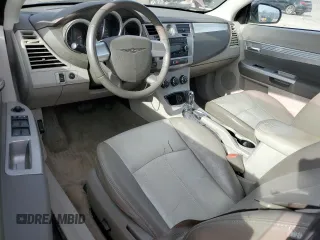 2010 Chrysler Sebring Touring z VIN 1C3BC5ED6AN130107, wystawiony jako Copart lot #51838135 z przebiegiem 85 892 mil mil oraz Szkoda całkowita • Salvage title. Historia ofert i sprzedaży dostępna na DreamBid. Obrazek 8.