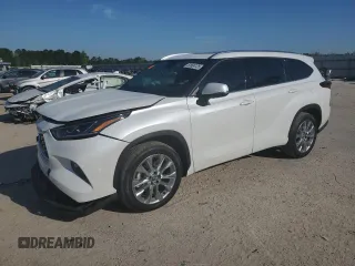 2022 Toyota Highlander Limited with VIN 5TDYZRAH8NS545448, listed as a Copart auction lot 53504125 with 30,977 mi miles and Salvage title. Bid and sale history available at DreamBid. Image 1.