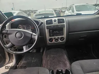 2009 Chevrolet Colorado Work Truck z VIN 1GCCS19E198127785, wystawiony jako Copart lot #85679794 z przebiegiem 167 149 mil mil oraz Czysty tytuł • Clean title. Historia ofert i sprzedaży dostępna na DreamBid. Obrazek 9.