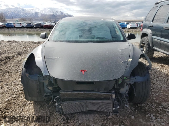 2018 Tesla Model 3 Long Range Battery z VIN 5YJ3E1EB1JF085139, wystawiony jako Copart lot #46888915 z przebiegiem 158 435 mil mil oraz Szkoda całkowita • Salvage title. Historia ofert i sprzedaży dostępna na DreamBid. Obrazek 5.