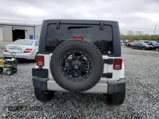 2018 Jeep Wrangler Unlimited Sahara with VIN 1C4HJWEG4JL922375, listed as a Copart auction lot 55333765 with 111,986 mi miles and Salvage title. Bid and sale history available at DreamBid. Image 6.