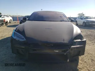 2017 Tesla Model S 100D with VIN 5YJSA1E22HF192735, listed as a Copart auction lot 88709355 with 100,039 mi miles and Salvage Title. Bid and sale history available at carsss.com. Image 5.