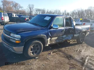 2000 Chevrolet Silverado 1500 LS with VIN 2GCEK19T8Y1253263, listed as a IAAI auction lot 41753116 with 174,610 mi miles. Bid and sale history available at carsss.com. Image 18.
