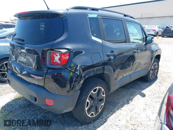 2017 Jeep Renegade Deserthawk z VIN ZACCJBCB4HPF18220, wystawiony jako IAAI lot #41719737 z przebiegiem 87 332 mil mil oraz . Historia ofert i sprzedaży dostępna na DreamBid. Obrazek 4.