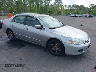 2006 Honda Accord EX-L z VIN 1HGCM56846A176291, wystawiony jako IAAI lot #42112013 z przebiegiem 303 803 mil mil oraz . Historia ofert i sprzedaży dostępna na DreamBid. Obrazek 1.