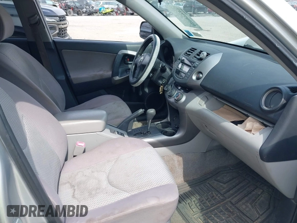2007 Toyota RAV4 with VIN JTMBD35V075109123, listed as a IAAI auction lot 42107927 with 201,396 mi miles. Bid and sale history available at carsss.com. Image 5.