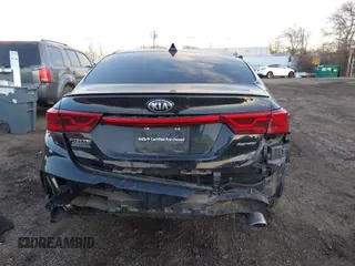 2020 Kia Forte GT-Line with VIN 3KPF34AD0LE145898, listed as a IAAI auction lot 41293548 with 48,555 mi miles. Bid and sale history available at carsss.com. Image 16.