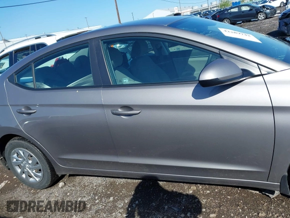 2020 Hyundai Elantra SE z VIN KMHD74LF3LU901845, wystawiony jako IAAI lot #42289742 z przebiegiem 45 673 mil mil oraz . Historia ofert i sprzedaży dostępna na DreamBid. Obrazek 13.