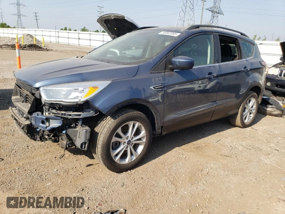 2018 Ford Escape SE z VIN 1FMCU9GD3JUA98865, wystawiony jako Copart lot #56842065 z przebiegiem 112 439 mil mil oraz Szkoda całkowita • Salvage title. Historia ofert i sprzedaży dostępna na DreamBid. Obrazek 1.